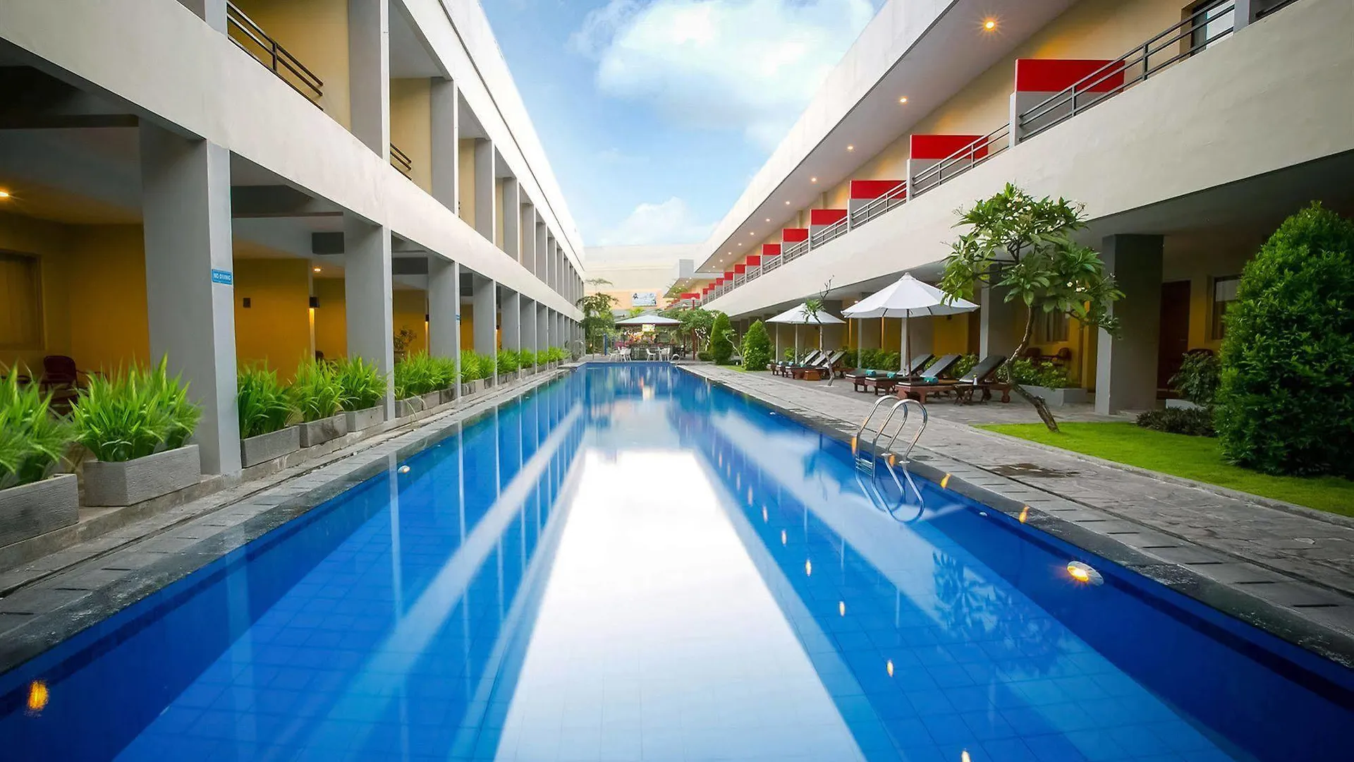 بالي Kuta Station Hotel And Spa